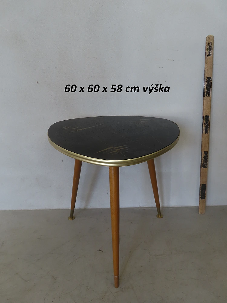 Flower table