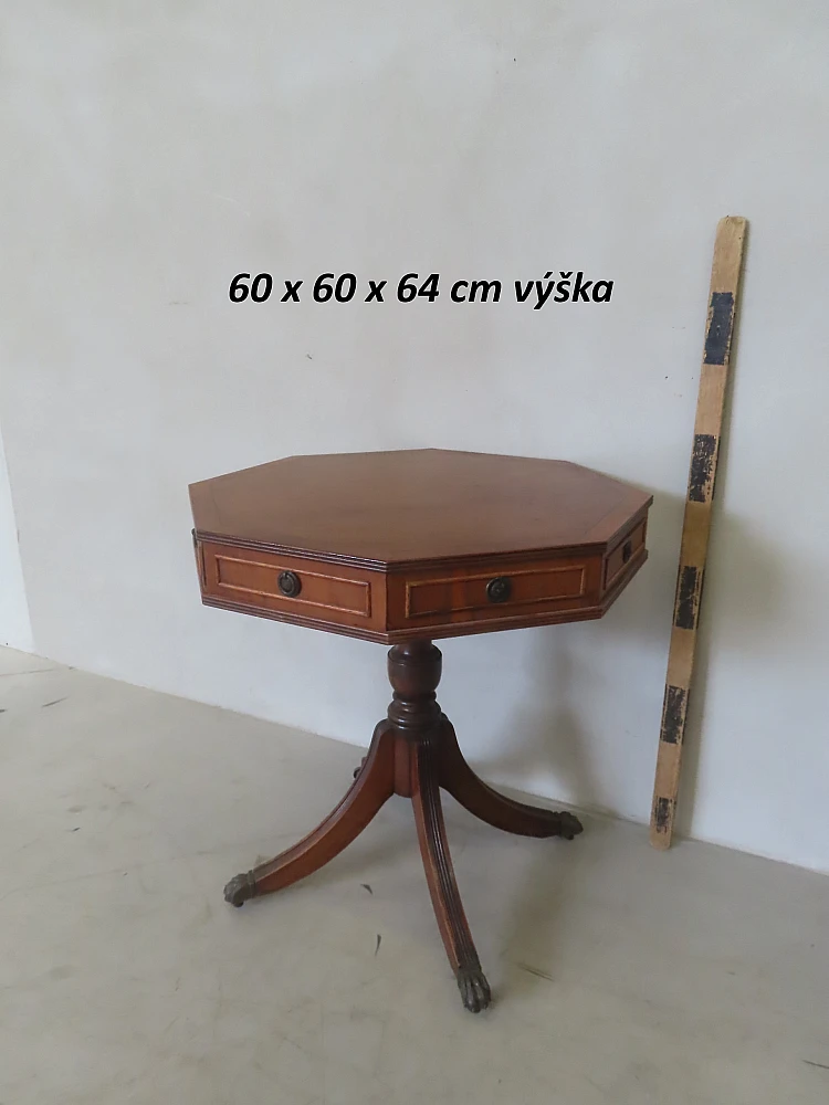 Storage table